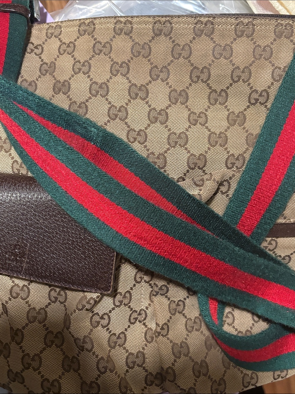Gucci Tan GG Canvas Messenger with Green and Red Web Strap - Picture 11 of 12